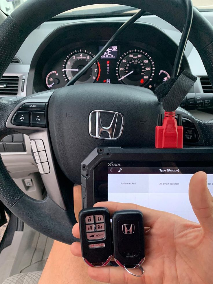 Professional car key programming equipment
